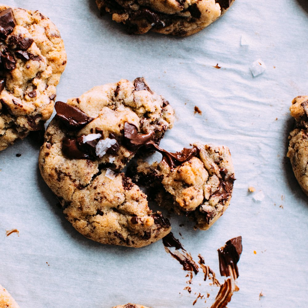 Hausgemachte Cookies mit Schokolade