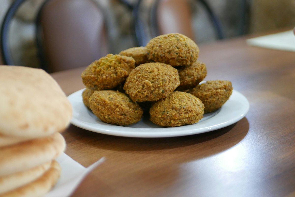Falafel mit Fladenbrot